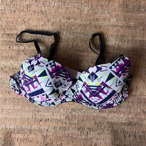PINK Victoria’s Secret Lightly Lined Wear Everywhere Bra